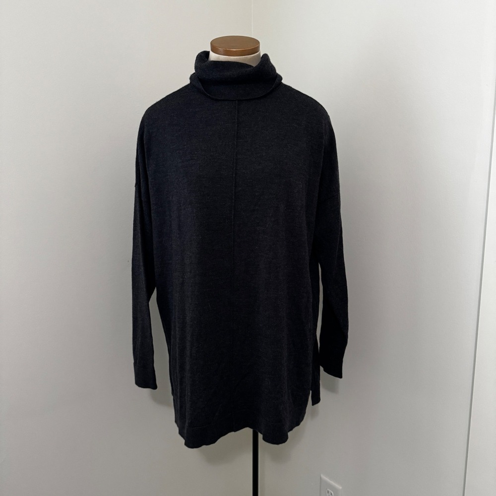 Eileen Fisher Medium Gray 100% Merino Wool Turtleneck Tunic Sweater Minimalist